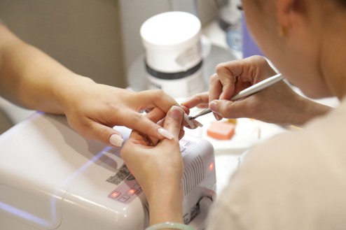 MANICURE & PEDICURE